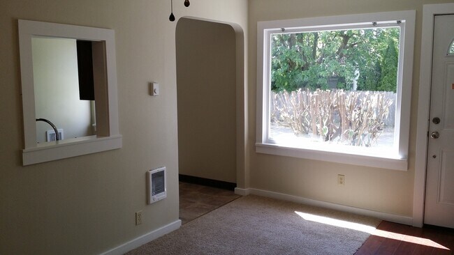 Foto del edificio - 140-144 S. Park St.