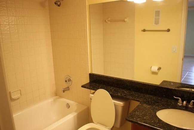 Building Photo - 2201 Sabal Ridge Ct