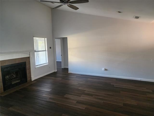 Foto del edificio - 8240 Willis Ln