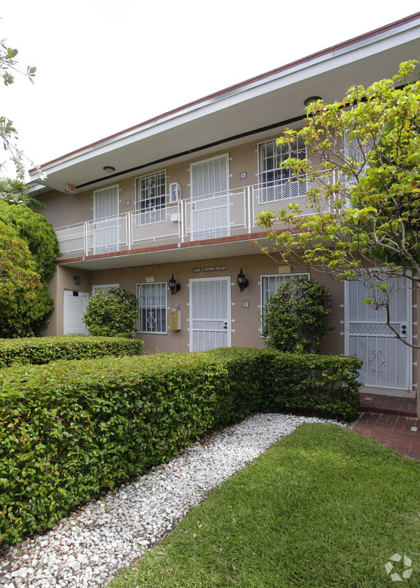 Foto del edificio - Gables Court Apartments