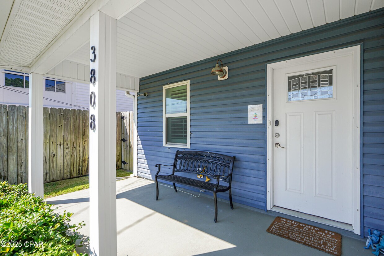 Foto principal - 3808 Oriole St