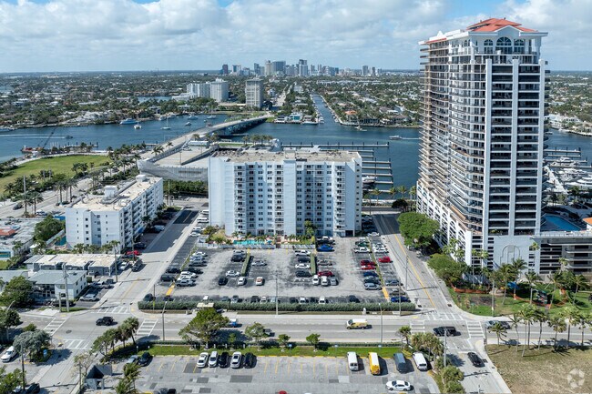 Foto del edificio - Leisure Beach Condominiums