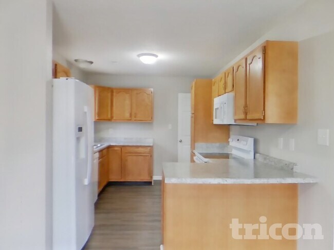 Foto del edificio - 703 Sweet Creek Dr