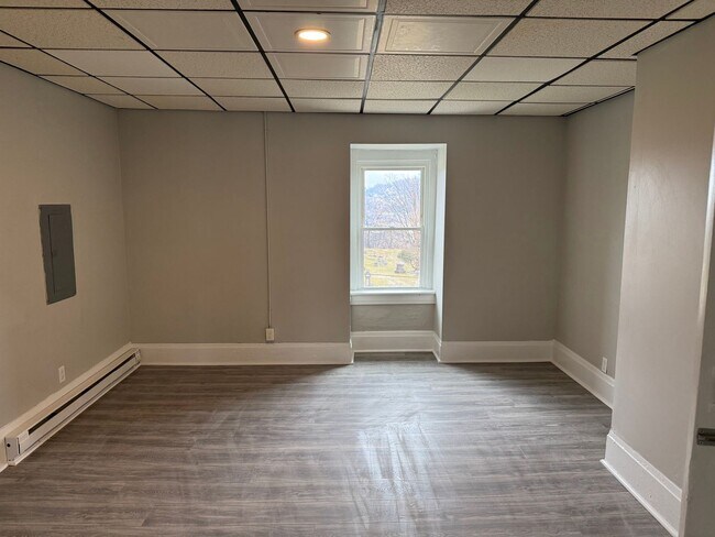 Foto del edificio - 1932 Lowrie St