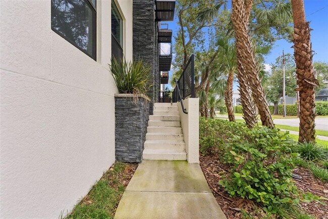 Foto del edificio - 4810 W McElroy Ave