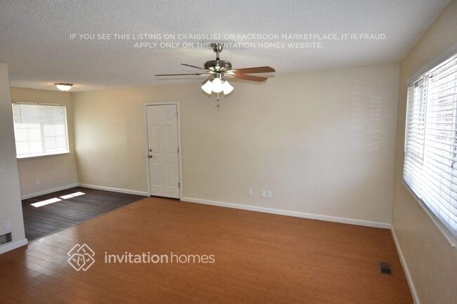Building Photo - 1240 W 135th Dr