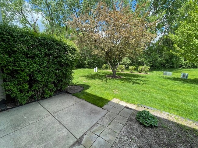 Building Photo - 883 Brompton Ct