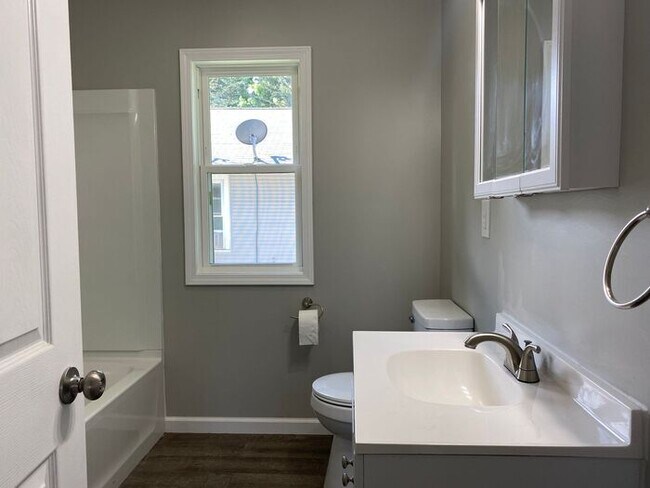 Foto del edificio - Remodeled 3br/1bath in Niles