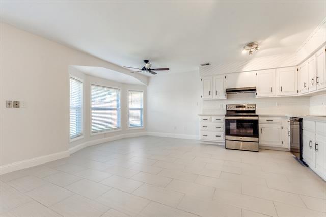 Foto del edificio - 9601 Moss Farm Ln