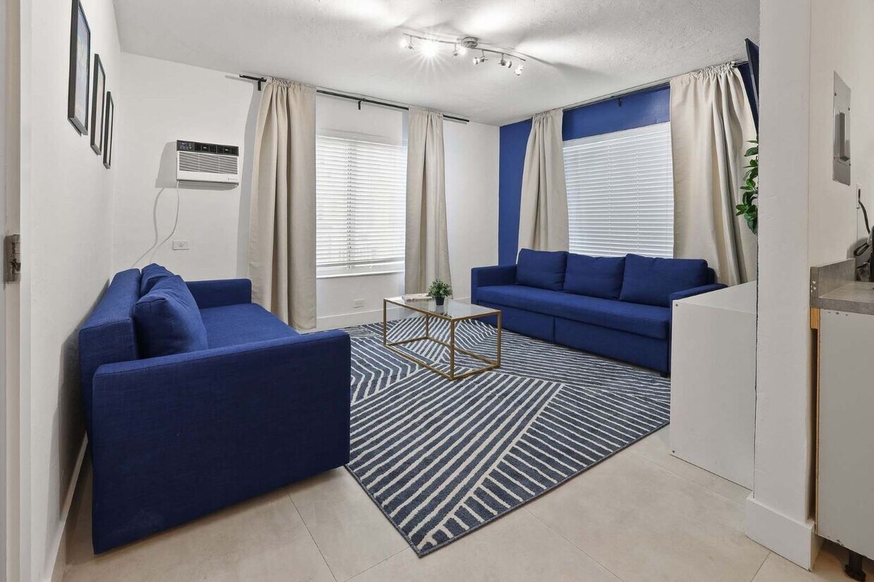 Foto principal - 7340 Harding Ave