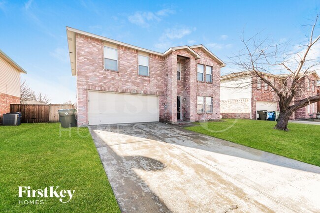 Foto del edificio - 4519 Green Meadow Dr