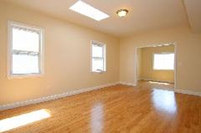Building Photo - Spacious, Updated Apartment In East Boston!