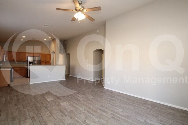 Foto del edificio - 4836 E Thunderbird Dr