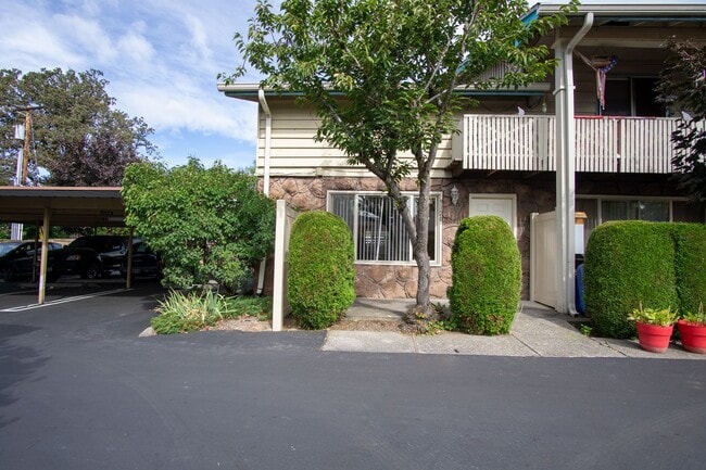 Updated Two-Story Townhouse with Everything You've Been Looking For! - Updated Two-Story Townhouse with Everything You've Been Looking For!