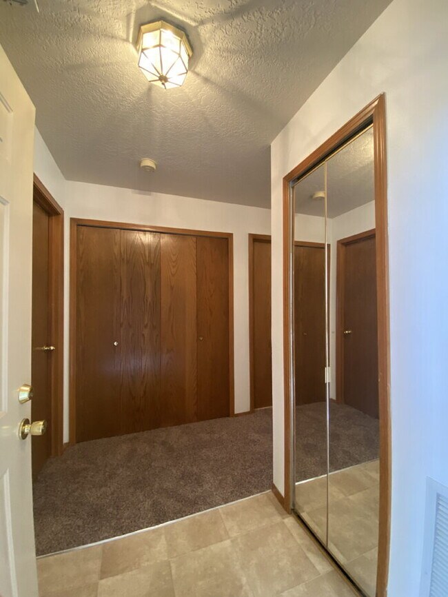 Foto del edificio - 1BR/1Bath Condo w/Garage