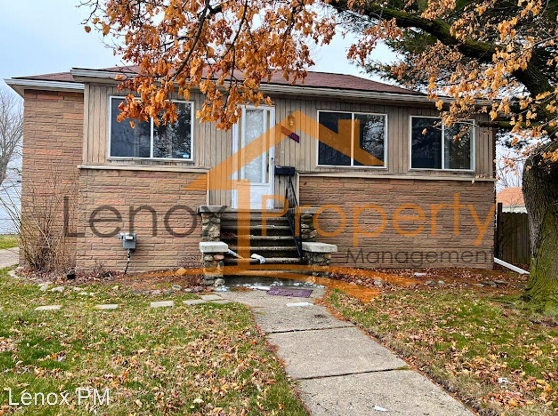 2 br, 1.5 bath House 23101 Rein Ave House Rental in Eastpointe, MI