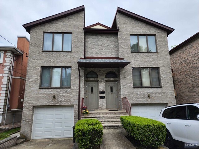 Foto principal - 2484 6th St