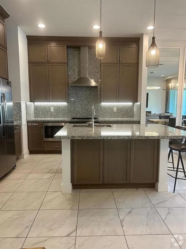 Gardens of Woodberry Apartments for Rent with a Garage Palm Beach