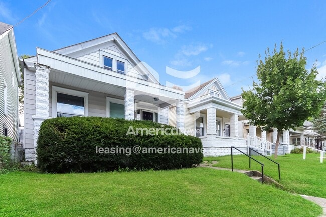 Foto del edificio - 728 S 35th St