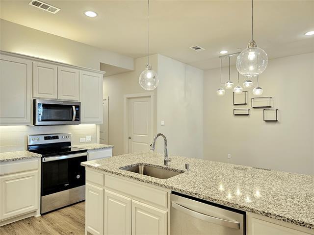 Foto del edificio - 1702 Goodfield Ln