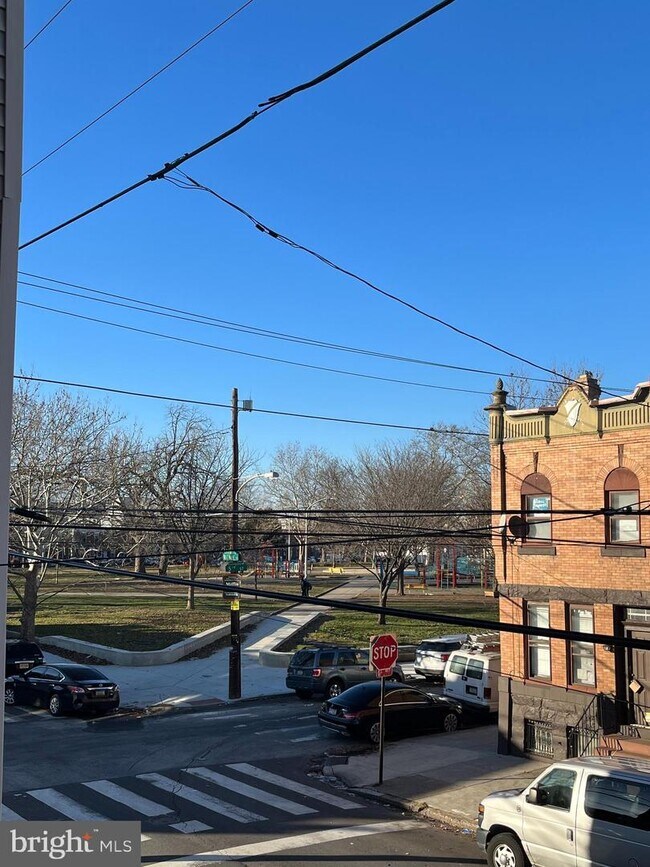 Foto del edificio - 2401 S 5th St