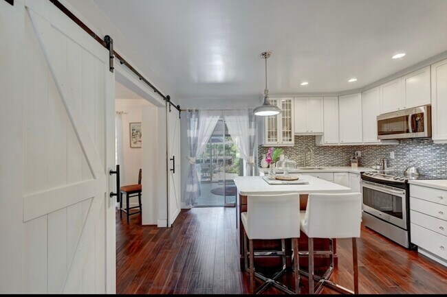 Foto del edificio - 1844 SE 7th St