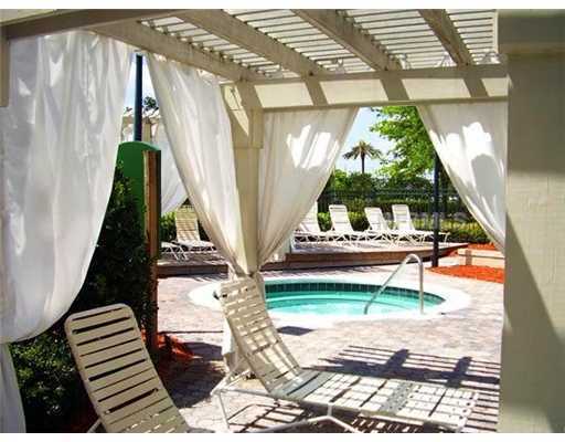 Photo - Gorgeous Wood Floors 1/1 condo for RENT @The Crest close to UCF