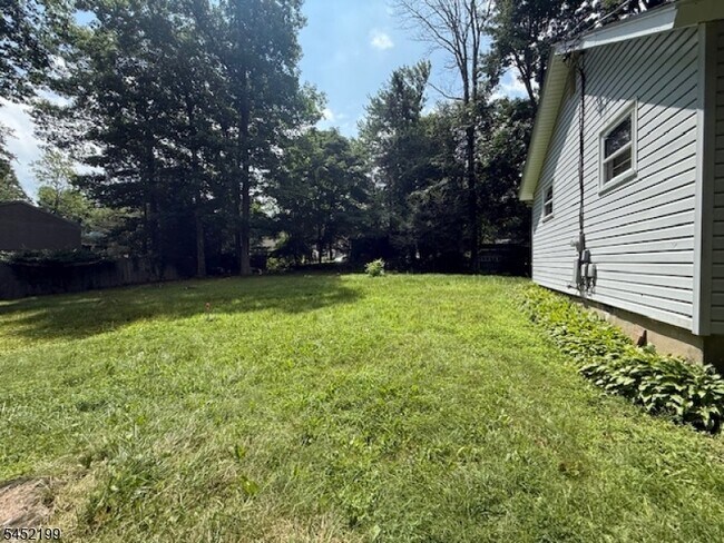 Building Photo - 103 Edgewood Ln