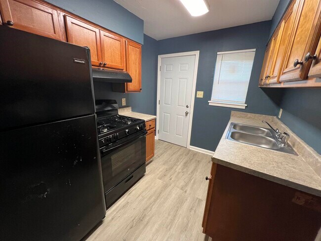 Building Photo - 104 Echo Cove