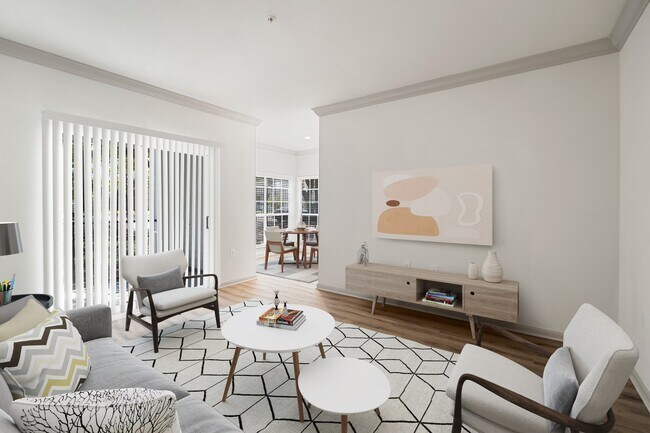 Photo - Enjoy 6 Weeks Free + Credit Back on Fees! Apartment