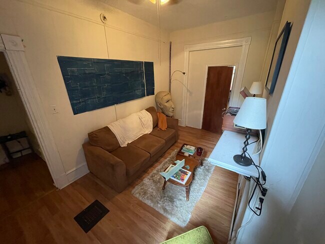Foto del edificio - 4120 Chester Ave