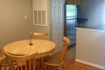 Kitchen and dining area - 415 Mather Green Ave