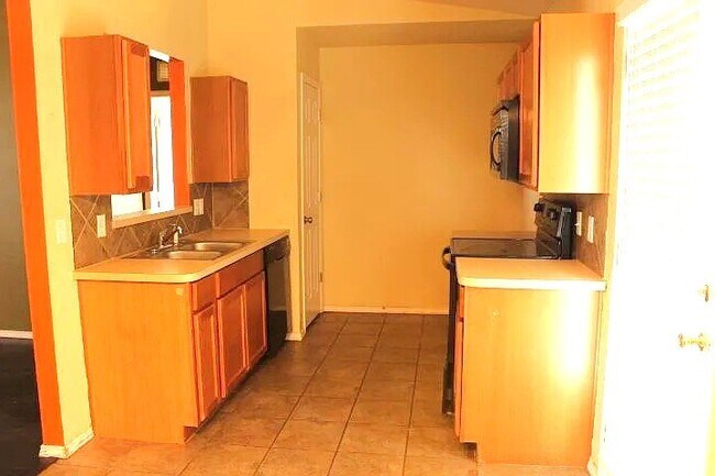 Foto del edificio - 1804 NW 145th St