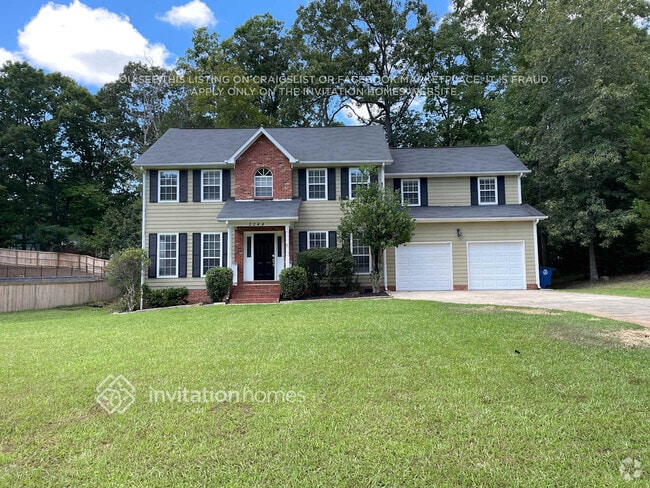 Building Photo - 2244 Redwood Dr