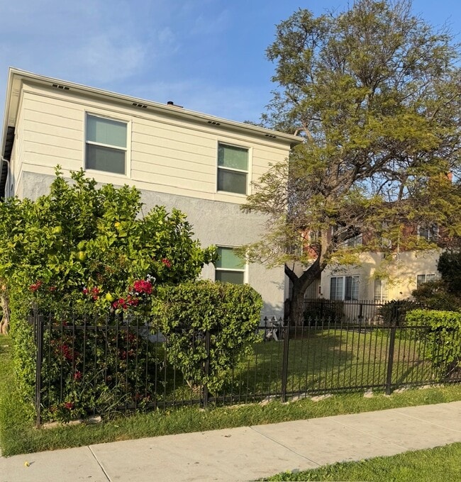 Building Photo - 5981 Guthrie Ave