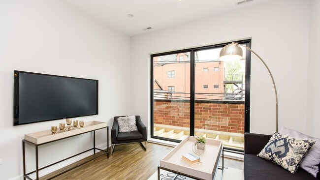 Foto del edificio - 1023 N Ashland Ave