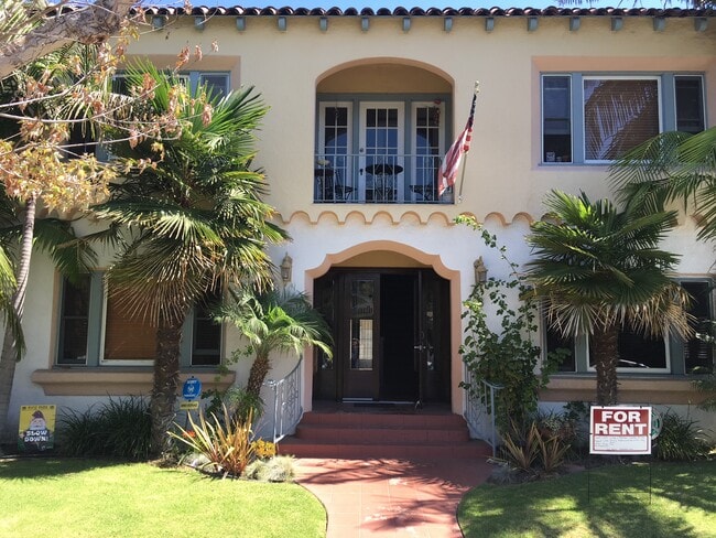 Building Photo - 768 Orizaba Ave