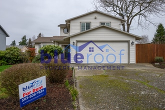 Building Photo - 11025 SE Flavel St