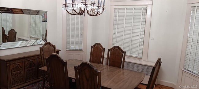 Foto del edificio - 84-36 Abingdon Rd