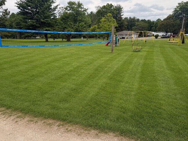 Foto del edificio - 4566 Sportsman Lake Rd