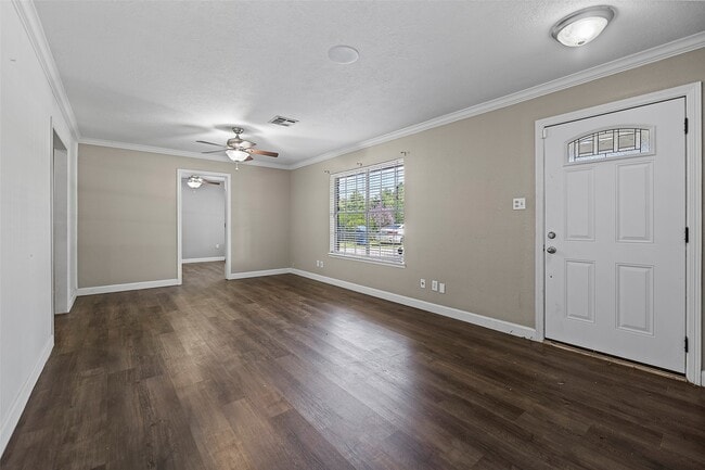 Building Photo - 15915 Mueschke Rd