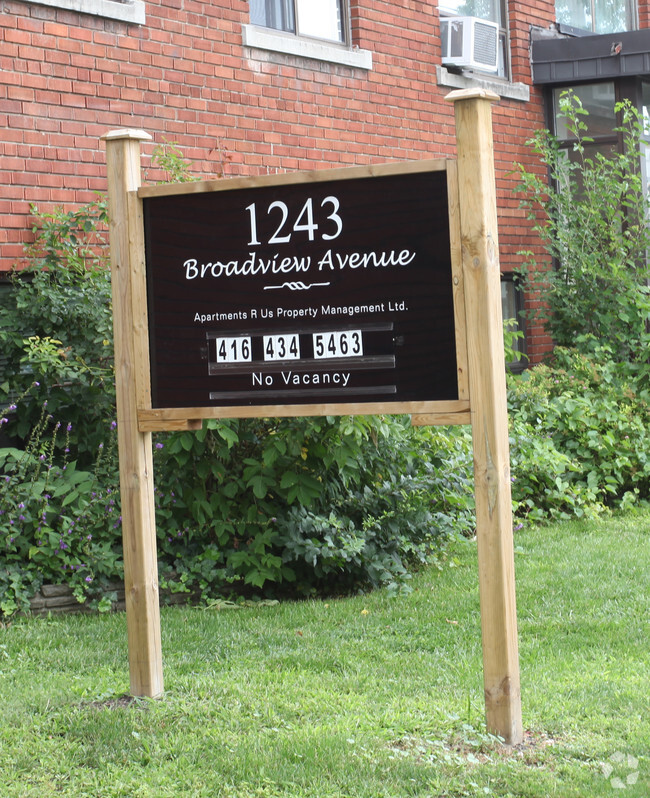 Building Photo - 1243 Broadview Ave