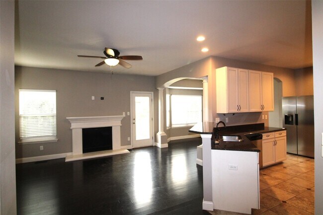 Foto del edificio - 415 Parkgate Dr