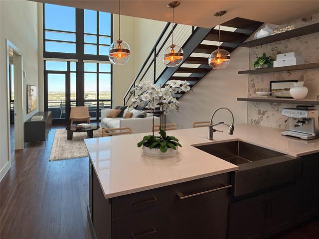 Foto principal - 3611 Congress Ave