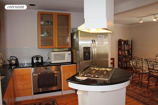 Foto del edificio - 58 Buell Ln Ext