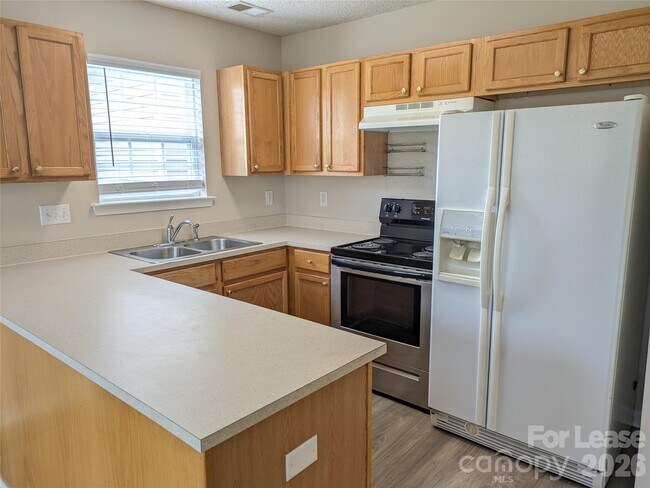 Foto del edificio - 2151 Wexford Way