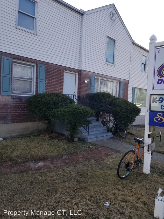 452 East St, Plainville, CT 06062 Room for Rent in Plainville, CT