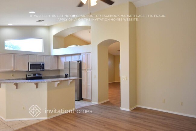 Foto del edificio - 7126 N 81st Dr