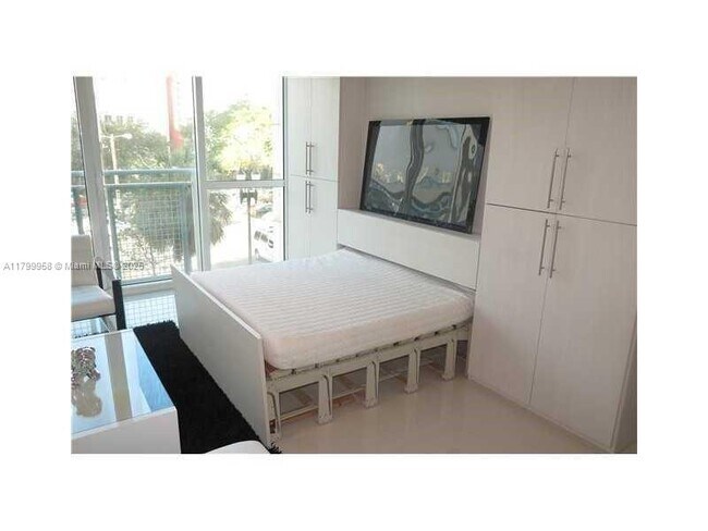 Foto del edificio - 244 Biscayne Blvd
