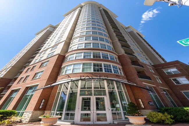 Building Photo - 325 East Paces Ferry Rd NE
